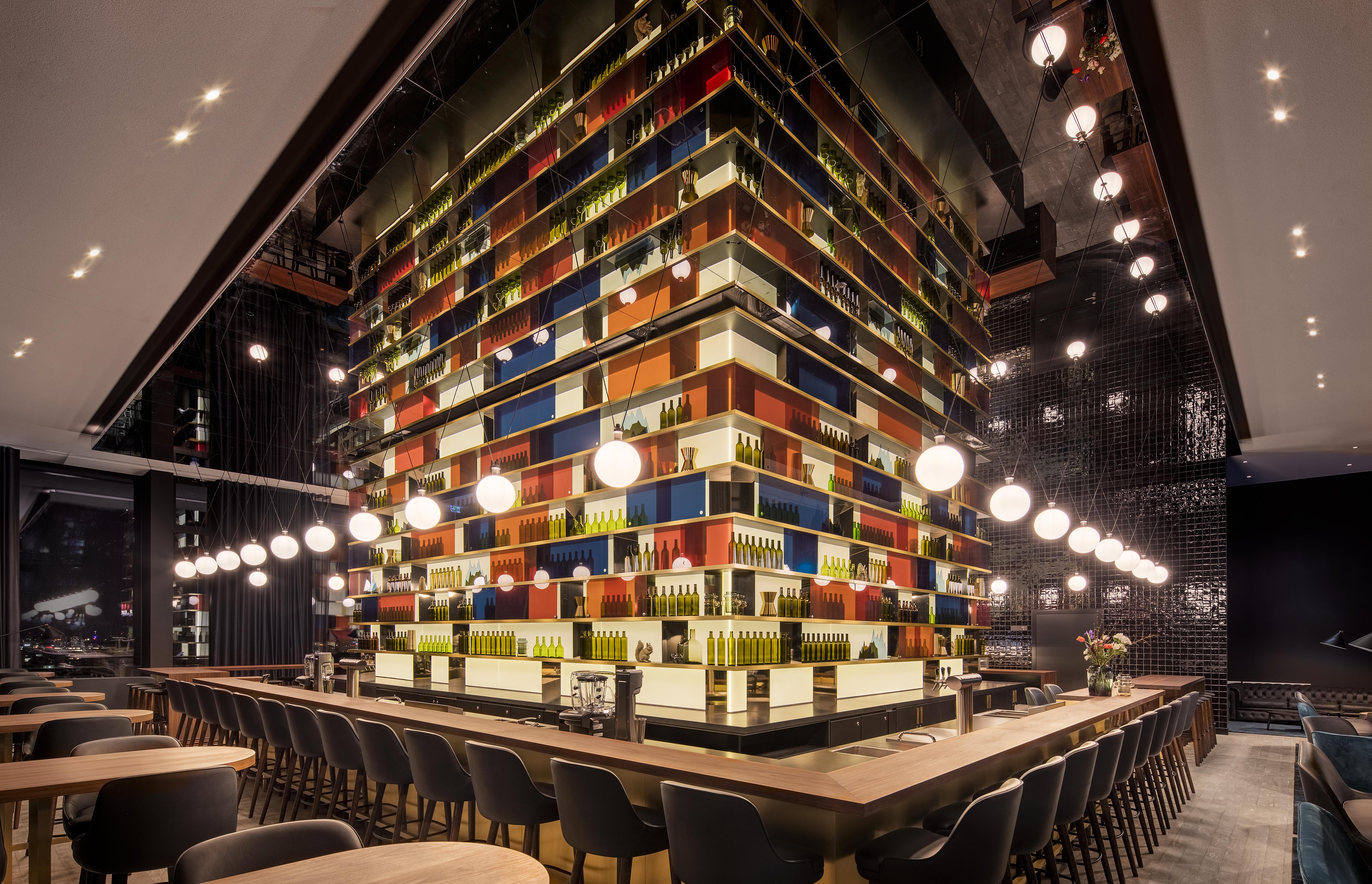 Готель Andaz Munich Schwabinger Tor, By Hyatt Екстер'єр фото The bar at the restaurant