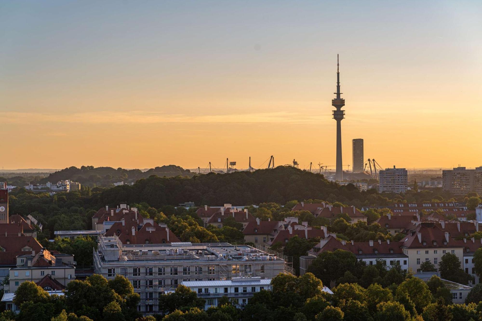 Готель Andaz Munich Schwabinger Tor, By Hyatt Екстер'єр фото View of the city