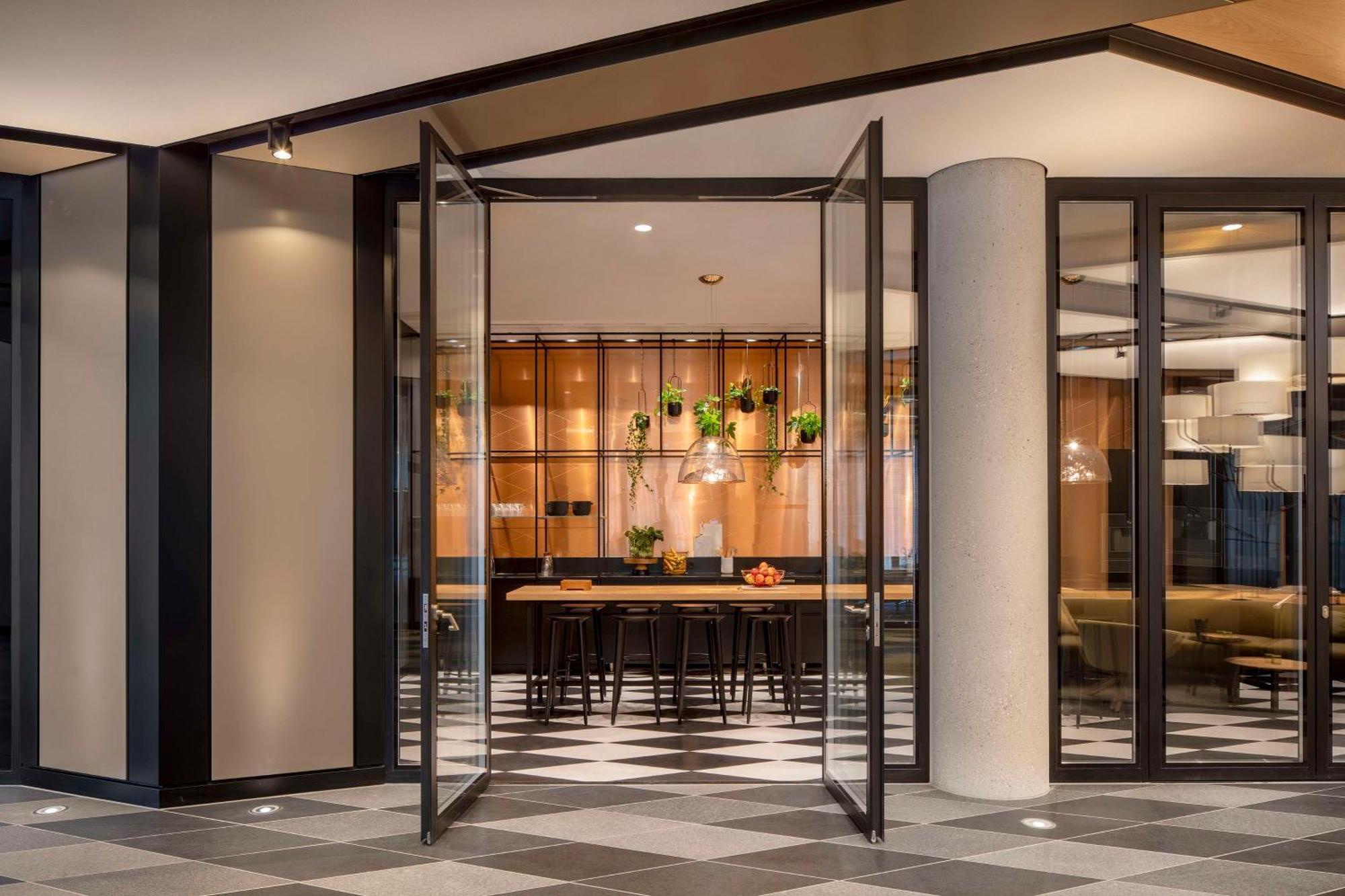 Готель Andaz Munich Schwabinger Tor, By Hyatt Екстер'єр фото The interior of the hotel